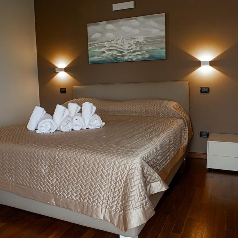 Sirmione Rosselli Apartments - Superior Apartment - 1