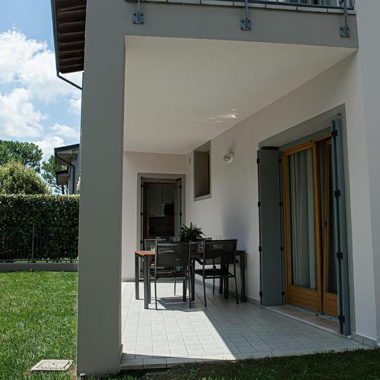 Sirmione Rosselli Apartments - Deluxe Apartment - 9