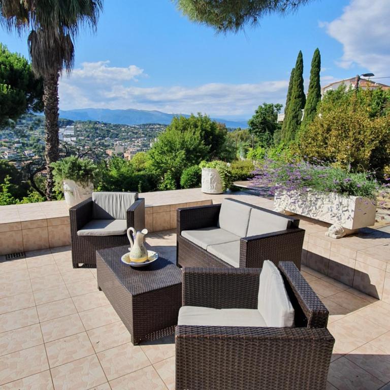 Haus mit Garten über der Bucht von Cannes - Maison 2 Chambres - 3