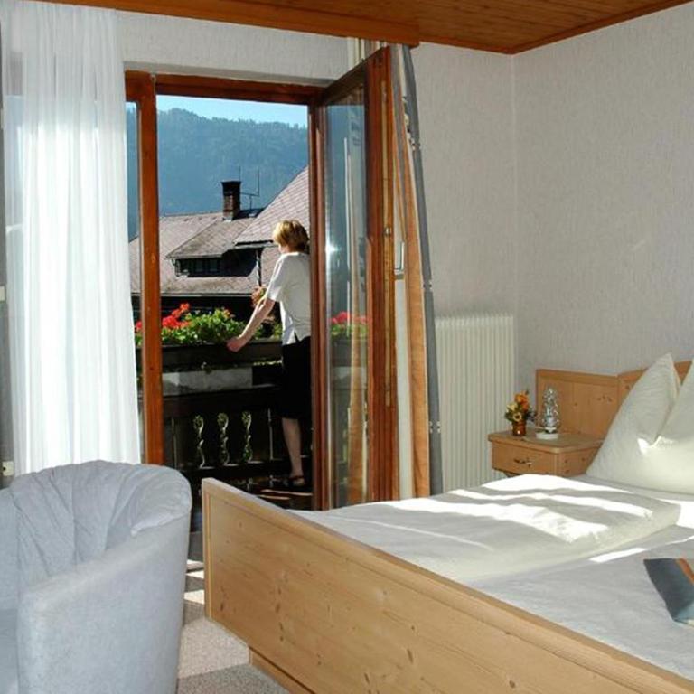 Pension & Ferienwohnung Sonnleiten - Doppelzimmer mit Balkon - 2