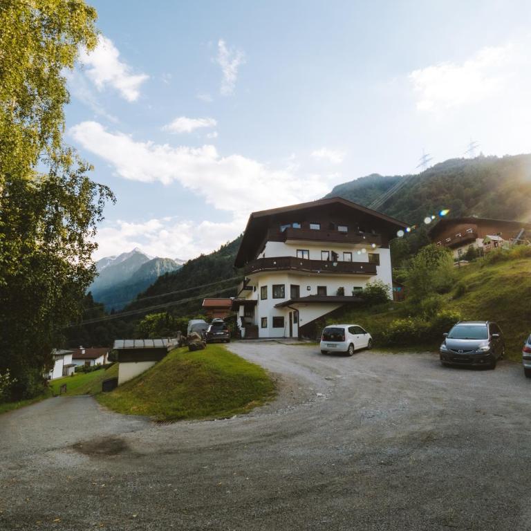 Apartment WILKY in Kaprun - Apartment mit Bergblick und eigenem Eingang - 18