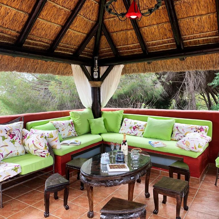 VILLA NABRISA MARBELLA, 5 BEDROOM, PRIVATE POOL, GARDEN, BBQ - Villa - 25