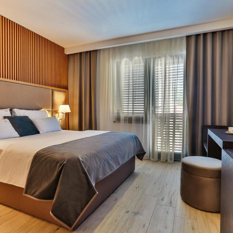 Villa Dvor Kornic - Standardni Trokrevetni Studio - 4