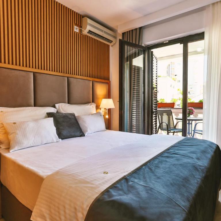 Villa Dvor Kornic - Standardna Dvokrevetna Soba sa Bračnim Krevetom - 3