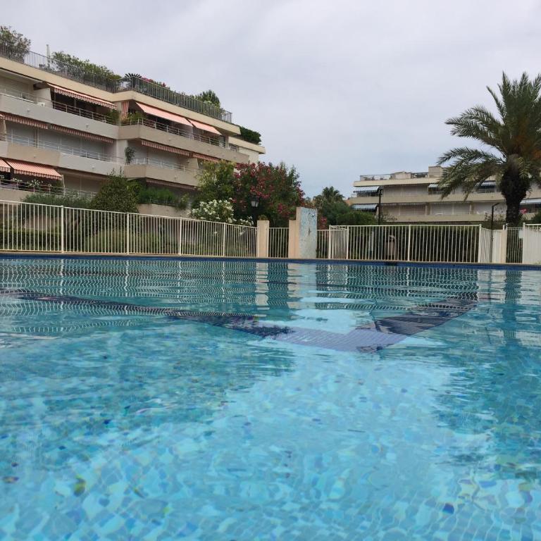 BRIGITTE Studio centre Saint Tropez parking piscine wifi vue mer - Studio-Apartment mit Meerblick - 16