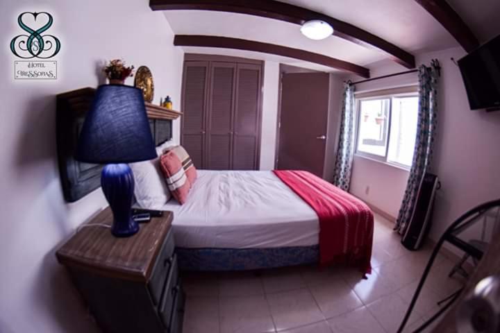 Hotel Tres Sofias - Superior Family Room - 1