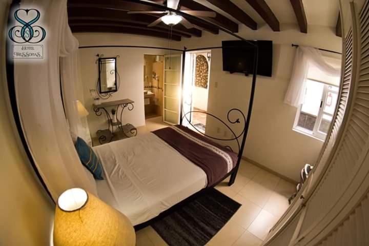 Hotel Tres Sofias - Deluxe Room - 4