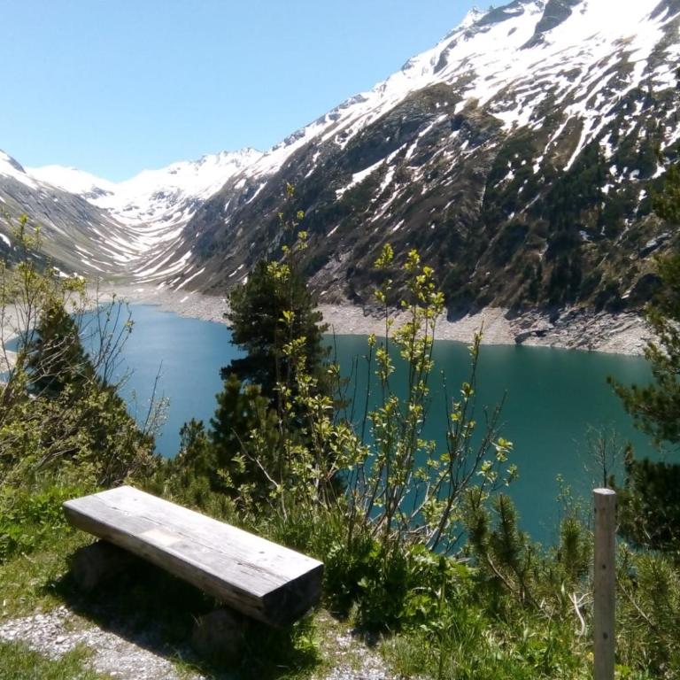 Landhaus Katharina bis 5 Personen mit Saunachalet und Blick auf die Bergwelt des Zillertals - Apartment mit Blick auf die Berge - 42