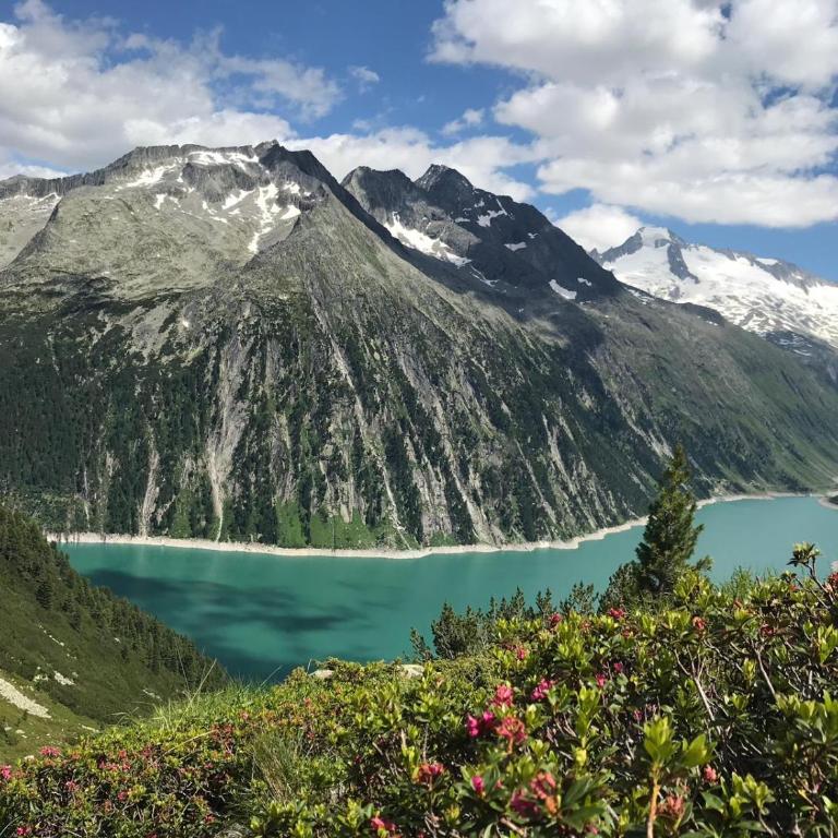 Landhaus Katharina bis 5 Personen mit Saunachalet und Blick auf die Bergwelt des Zillertals - Apartment mit Blick auf die Berge - 39