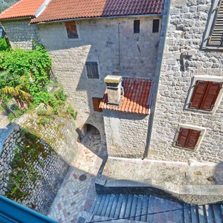 Bright, Romantic & Super Stylish Old Town Flat with Seaview & Shared Terrace - One-Bedroom Apartment - 22