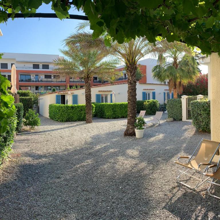 Hotel l'Etape - Studio avec Vue sur Jardin - 2