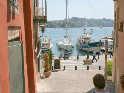 Charmant studio climatisé centre Villefranche sur mer - Appartement 1 Chambre - 24