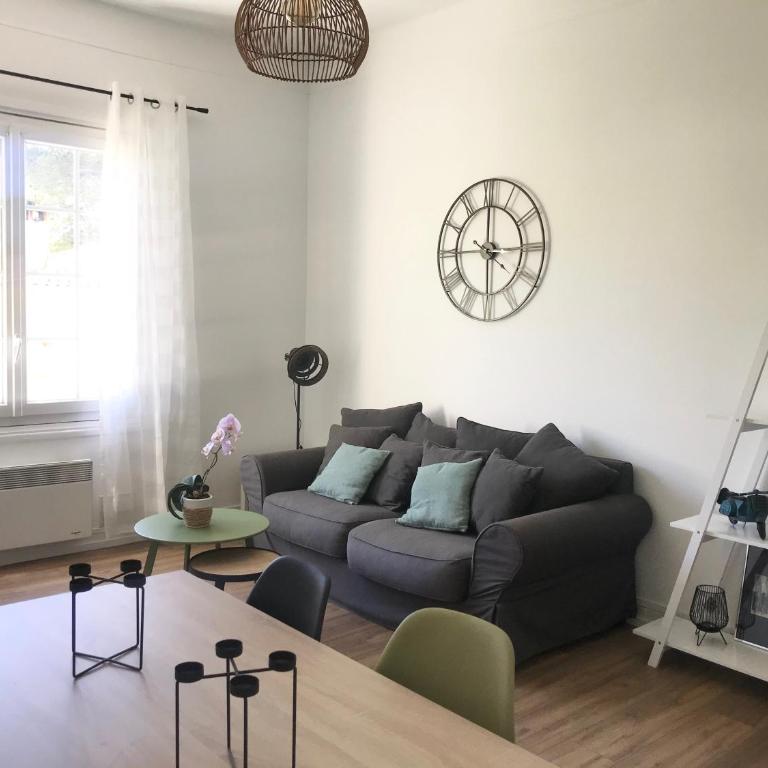 Grand F2 quartier Les Plaines, Boulouris proche mer et port Santa-Lucia - Apartment mit 1 Schlafzimmer - 1