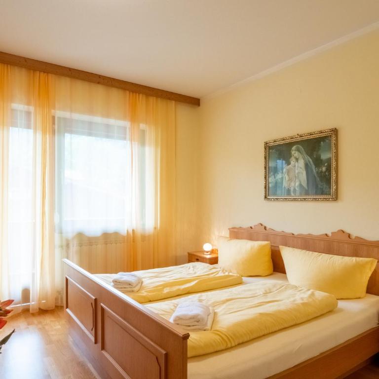 Village Apartments - Apartment - 3