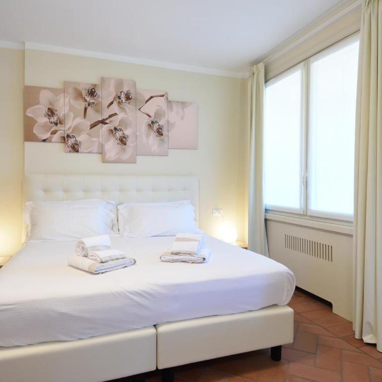 Agriturismo Il Colle - Double Room with Lake View - 1