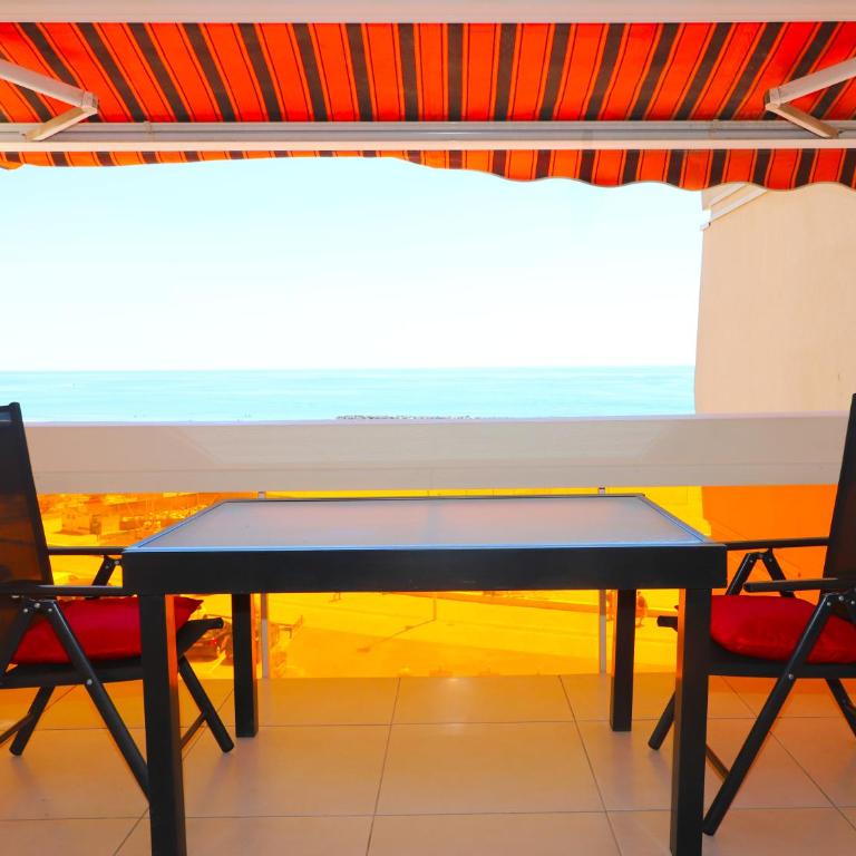 Face à la mer Terrasse ensoleillée &loggia panoramique-4 personnes- - Appartement - 2