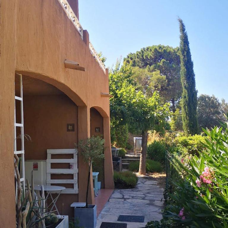 APT. LA CORNICHE 810 - LES ISSAMBRES F - - Studio - 16