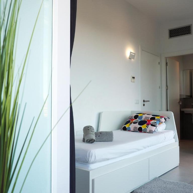 Casa Lou, architect villa with heated pool at Begur, 470m2 - Villa con piscina privada - 40