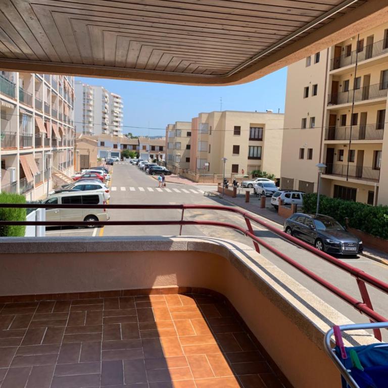 Apartamento en Torre Valentina, la mejor playa! - Three-Bedroom Apartment - 5