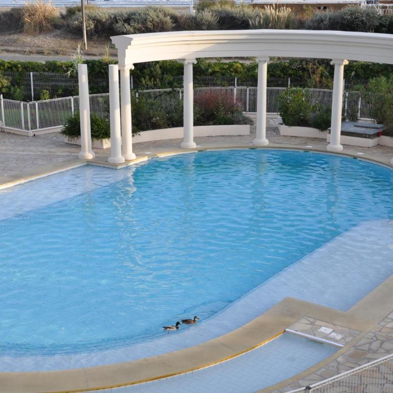 Mandana - Three-Bedroom Apartment - 71