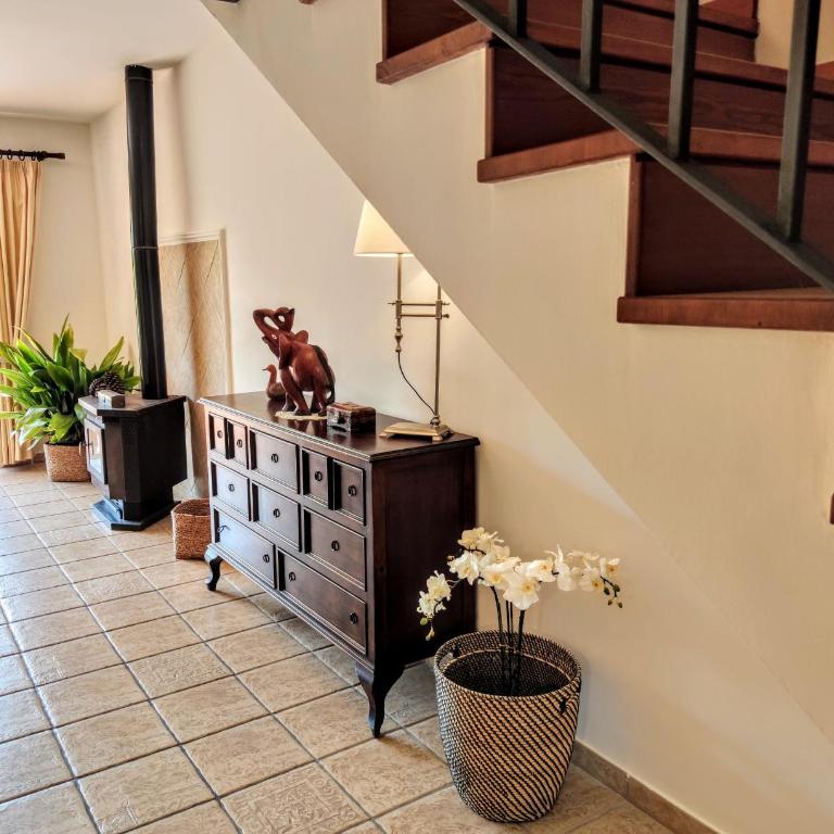 Spacious Beachfront Town House in Estepona with Fully Equipped Kitchen, Pools, Garden, Sea View - Casa de 3 dormitorios - 14