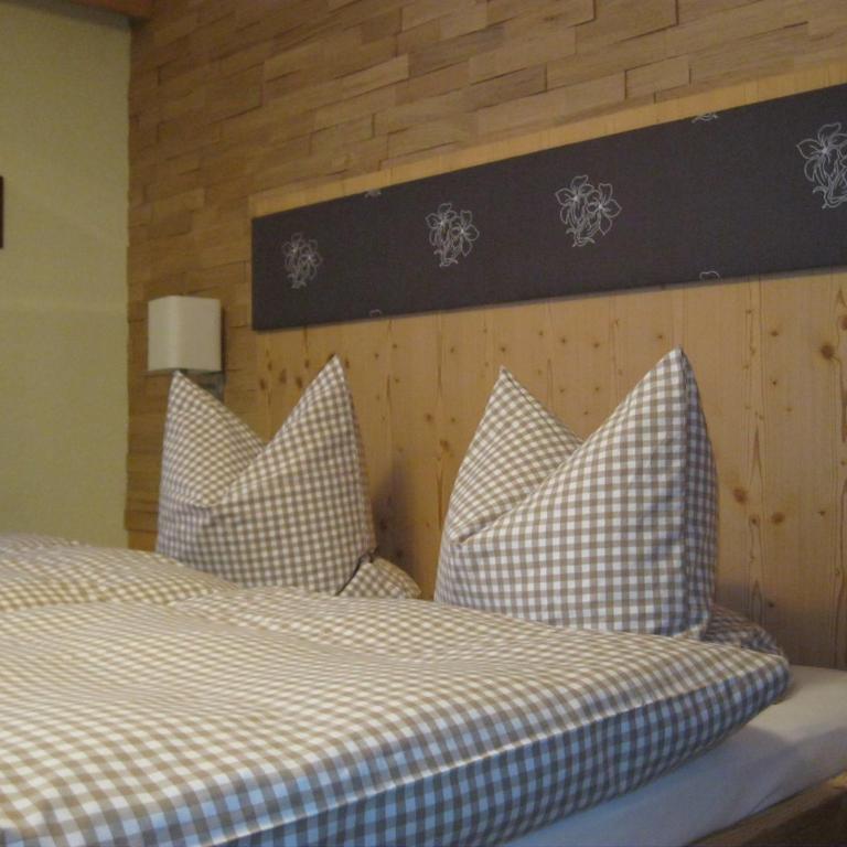 Gästehaus Sahler - Doppelzimmer - 2