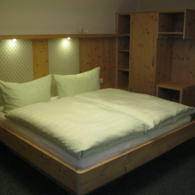 Gästehaus Sahler - Doppelzimmer - 4
