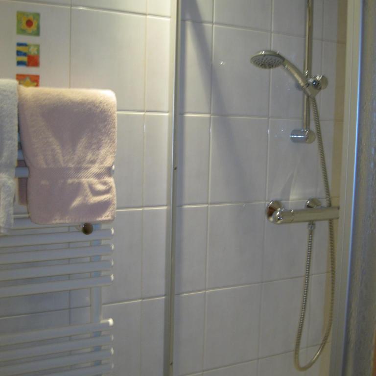 Gästehaus Sahler - Doppelzimmer - 8