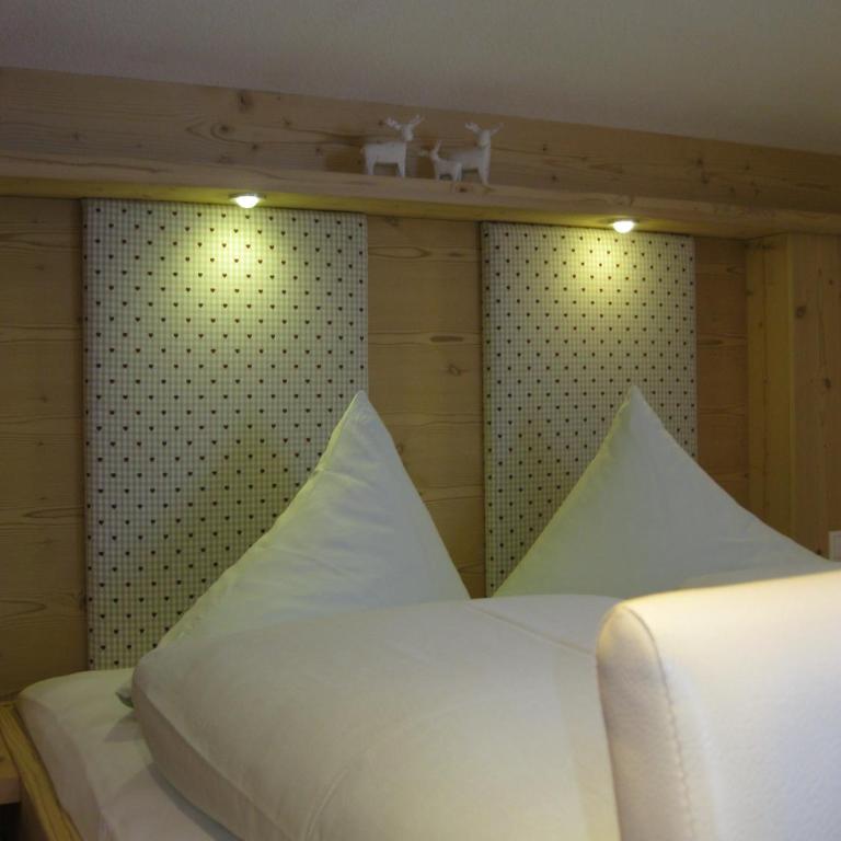 Gästehaus Sahler - Dreibettzimmer - 3