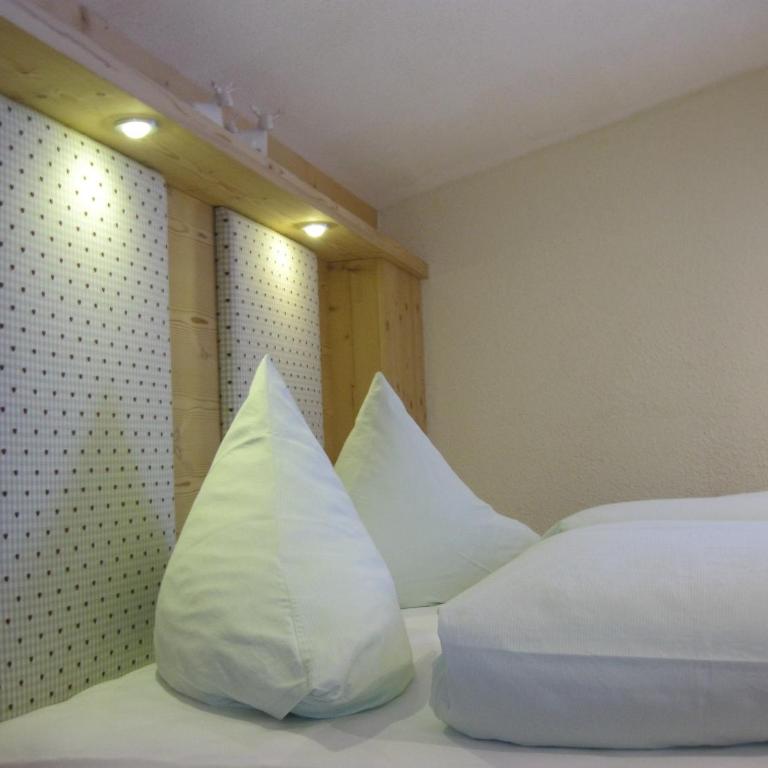 Gästehaus Sahler - Dreibettzimmer - 5