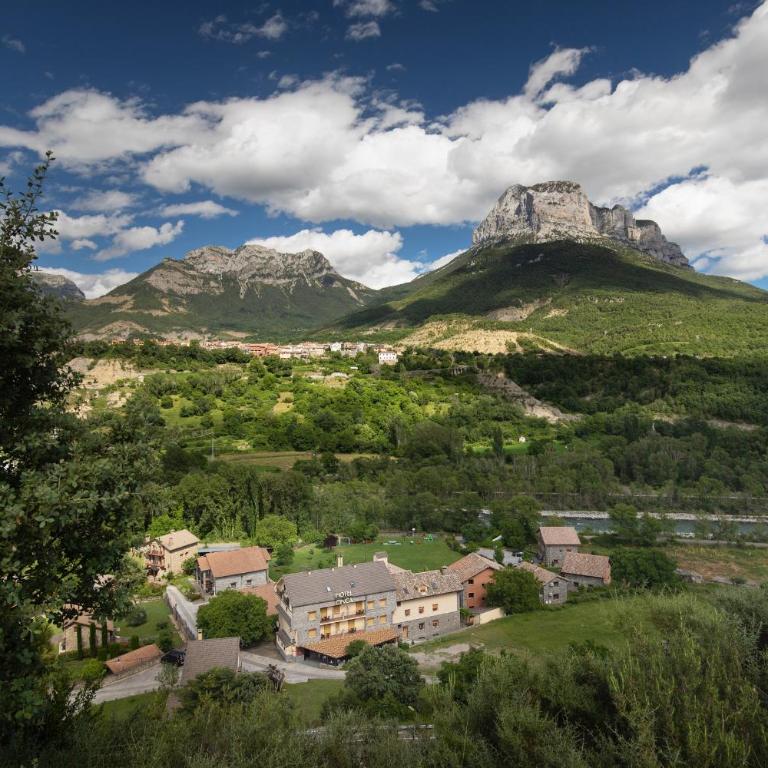 Apartamentos Cinca - Two-Bedroom Apartment (4 Adults) - 3