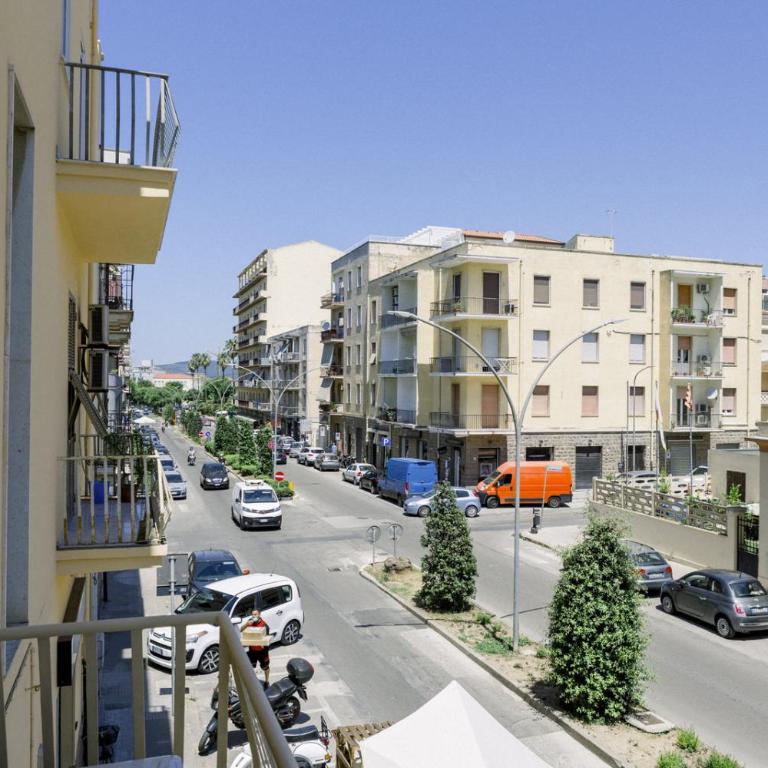 FG Vacanze - Camera Matrimoniale con Balcone - 3