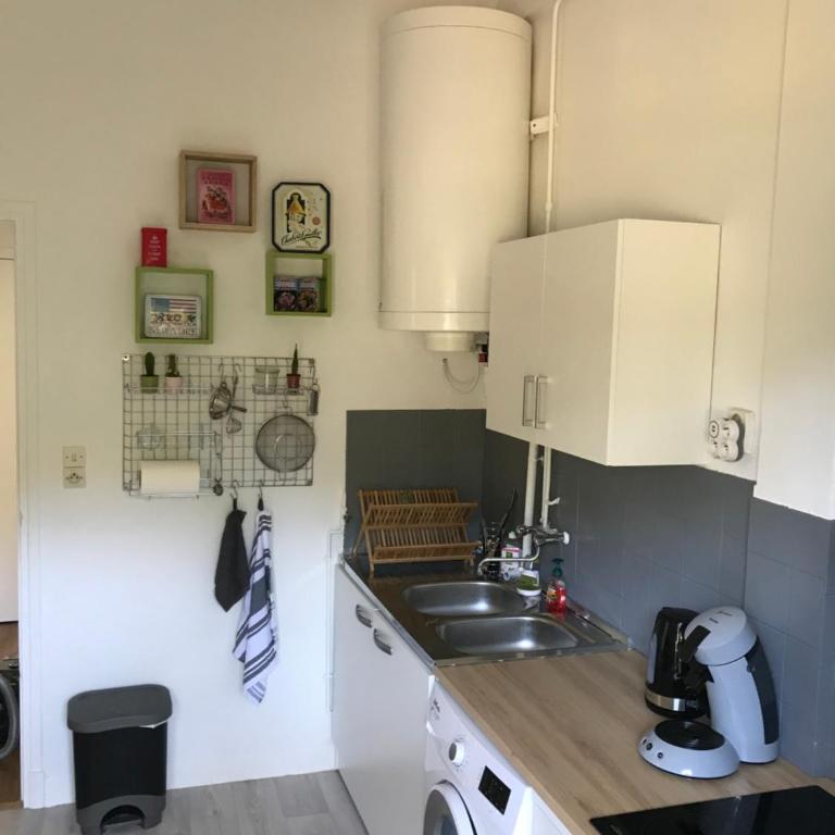 Grand F2 quartier Les Plaines, Boulouris proche mer et port Santa-Lucia - Apartment mit 1 Schlafzimmer - 16