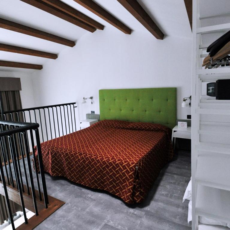 Hotel Marzia Holiday Queen - Suite con Balcone e Vista Mare - 3
