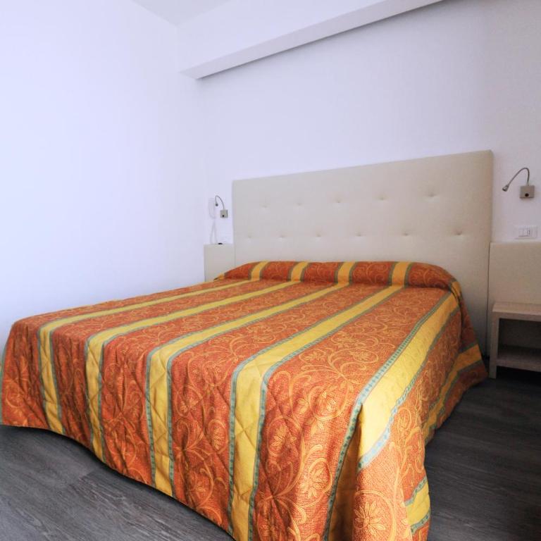 Hotel Marzia Holiday Queen - Camera Flessibile - 1