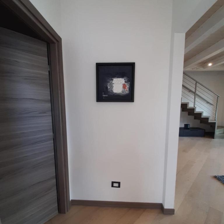 BMP APARTMENT DELUXE 1 JACUZZI RISCALDATA PRIVATA vista Lago di Garda - Appartamento con 3 Camere da Letto - 35