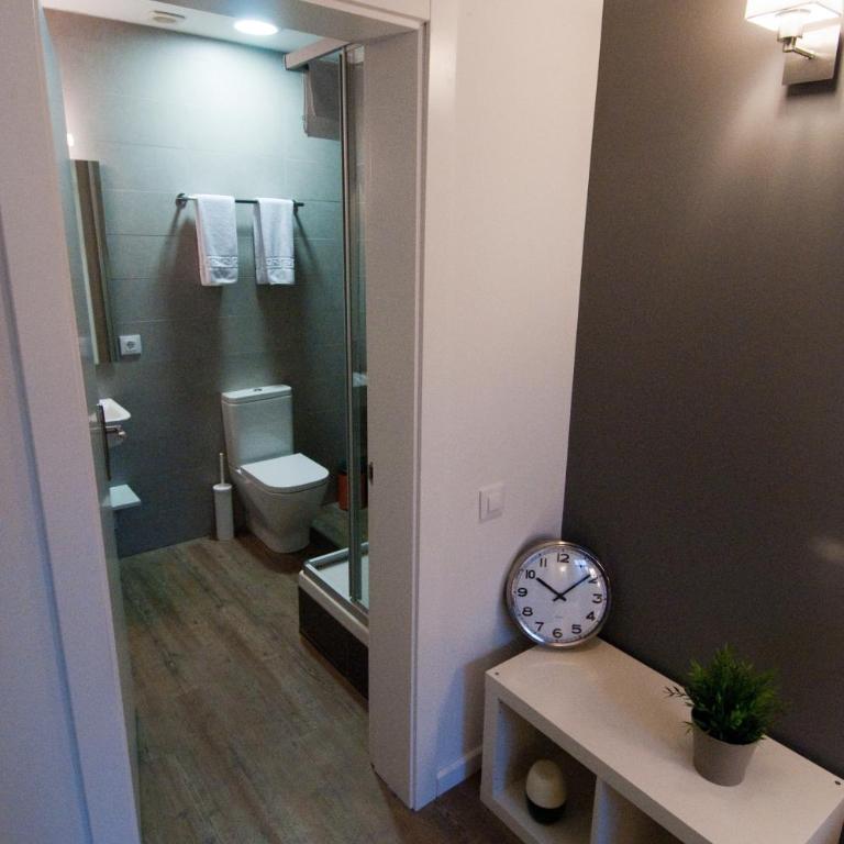 Hostal Live Barcelona - Superior Double or Twin Room with Terrace - 7