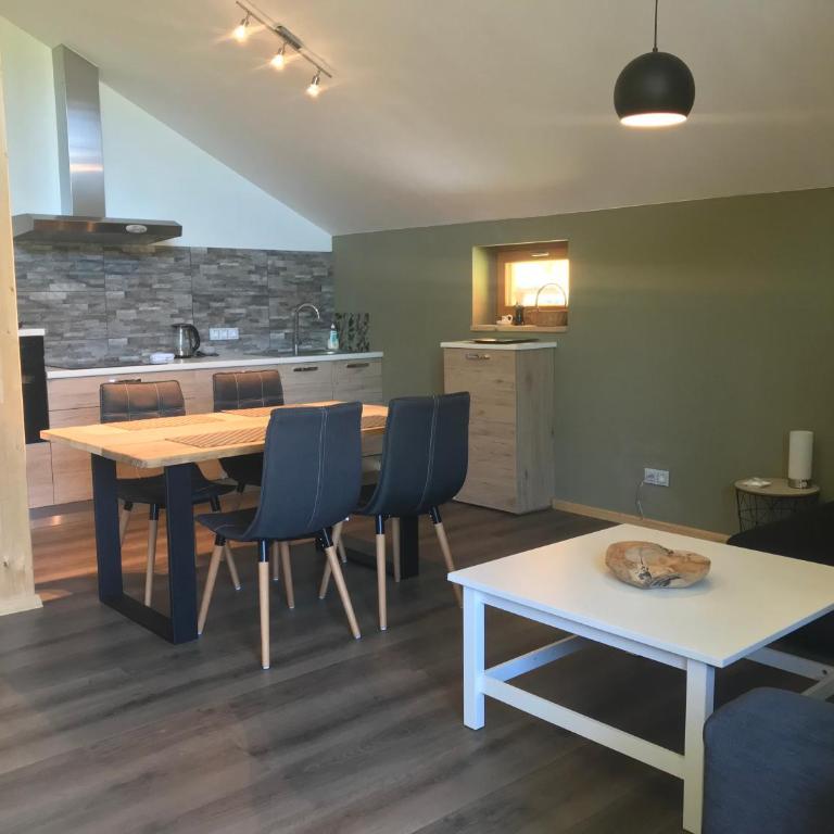 Alpenlodge Kirchbach - Apartment mit Blick auf die Berge - 10
