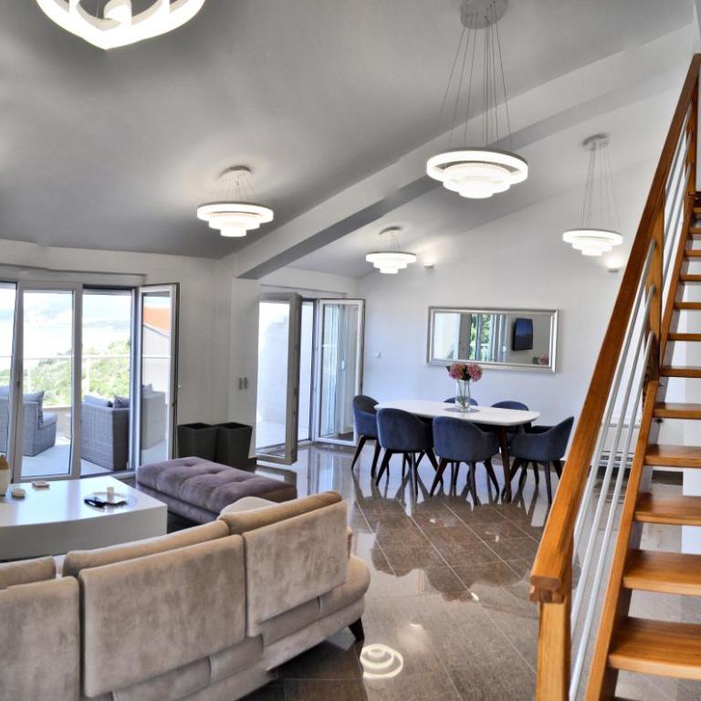 Lux Pržno View Penthouse - Three-Bedroom Apartment - 2