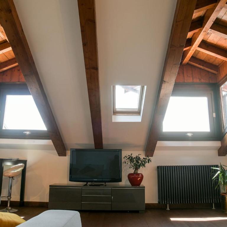 La finestra sul lago - Appartamento con Vista Lago - 12