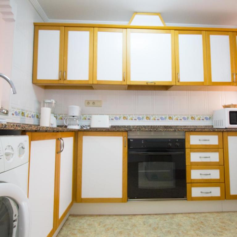 Alacant Home: Santa Pola. Piso moderno a 200 metros de la playa - Apartamento de 2 dormitorios - 12
