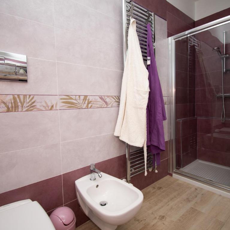 Villa Bocciolo, piscina, giardino, vasca idromassaggio - Villa Deluxe - 54
