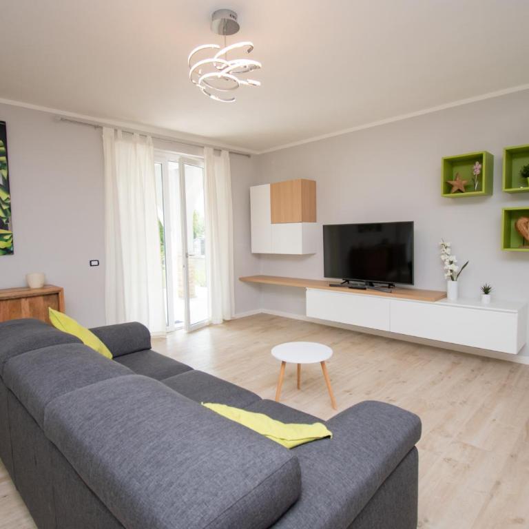 Villa Bocciolo, piscina, giardino, vasca idromassaggio - Villa Deluxe - 32