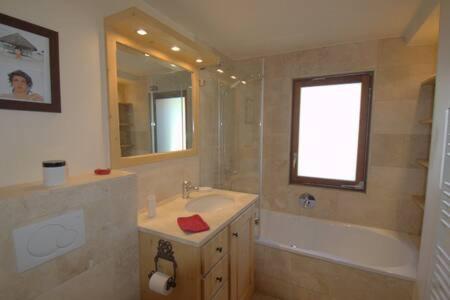 Ski-in, Chalet-style appt Central Verbier - 1 Min Walk to Lift - Appartement 2 Chambres - 16