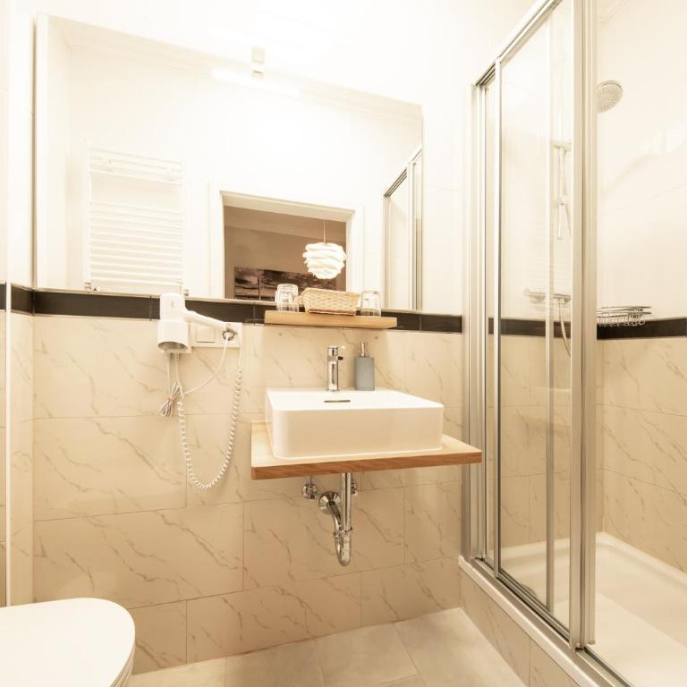 Hotel Am Markt - Double Room - 5