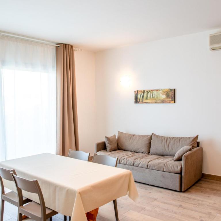 Camere da Mirella - Camera Familiare con Balcone - 1
