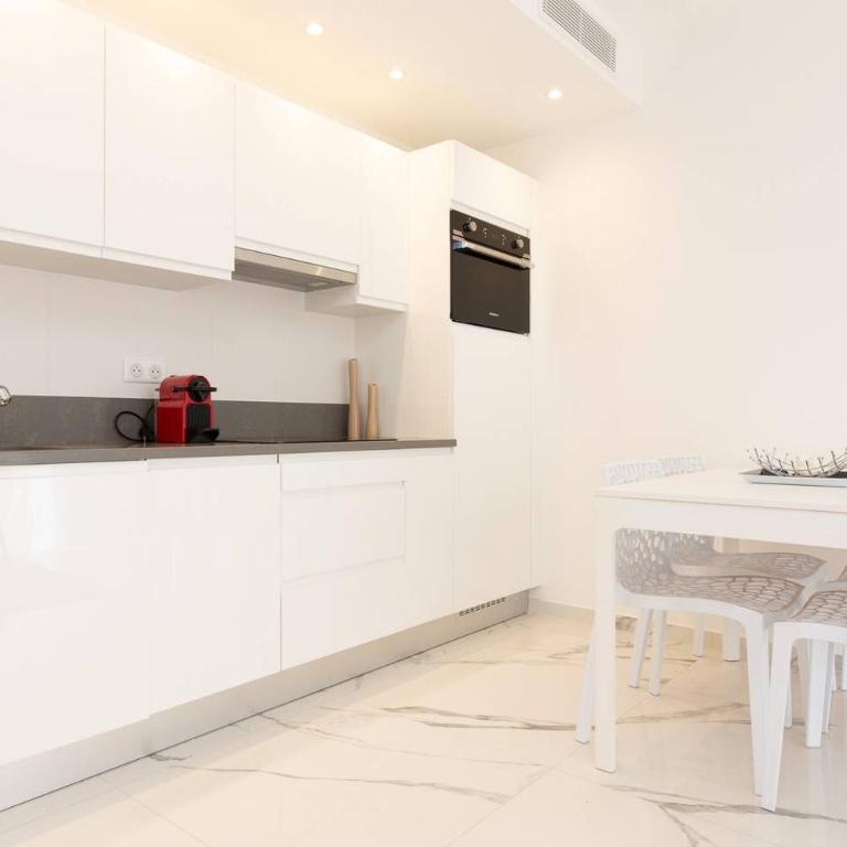 Brand new 2 bedrooms next to Croisette ! - Appartement - 11