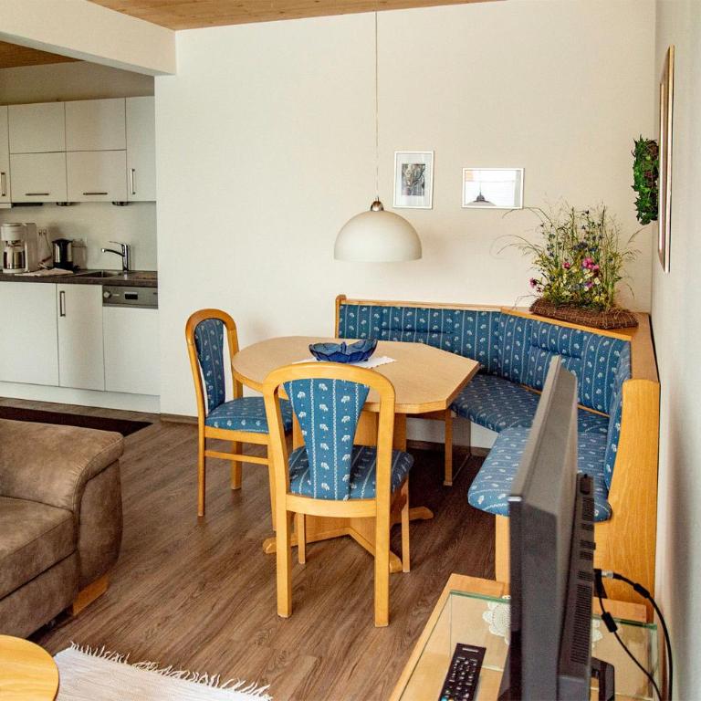 Landhaus Alpenflora - Apartment mit 1 Schlafzimmer - 2