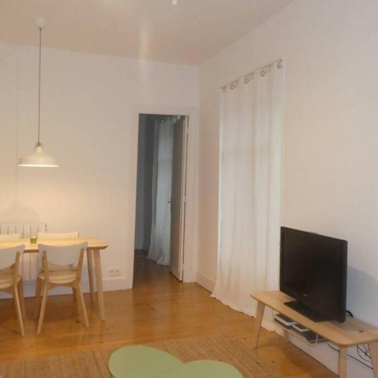 piso encantador en el centro - Apartamento de 2 dormitorios - 10
