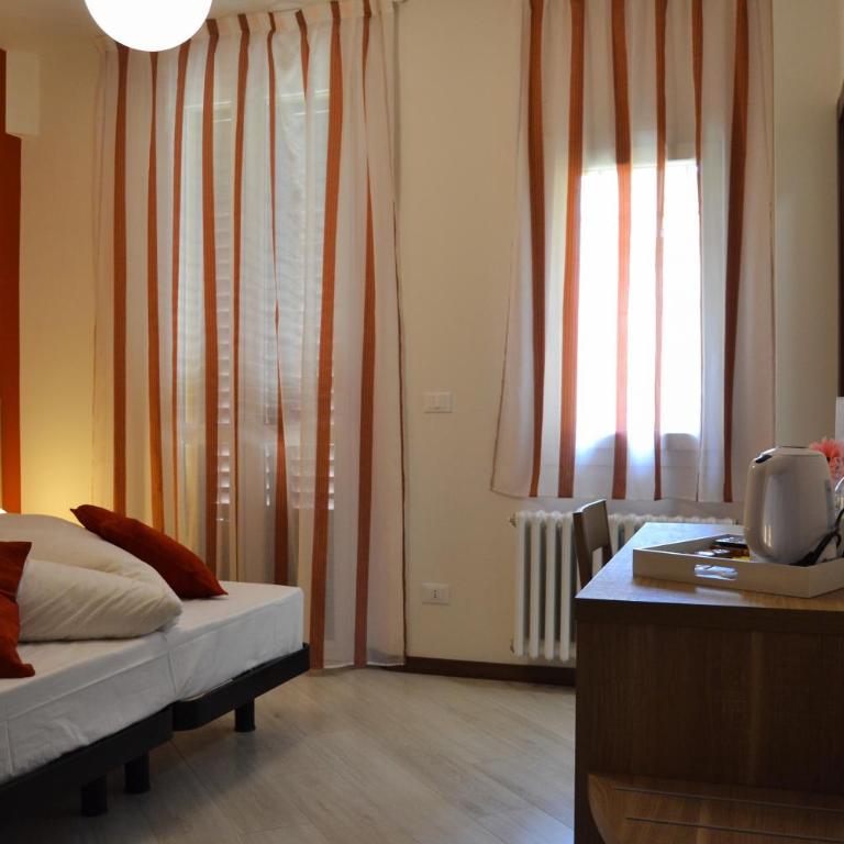 Palazzo Liberty BnB - Camera Doppia con Letti Singoli con Balcone - 9